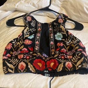 Yoga Democracy size small Like New!!